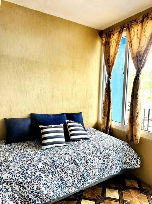 סן פדרו לה לגונה Nicolas House #2 With Lake Atitlan View מראה חיצוני תמונה